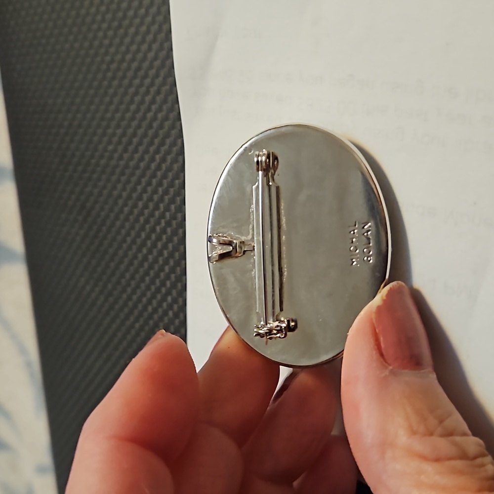 Brooch - Picture 2 of 4